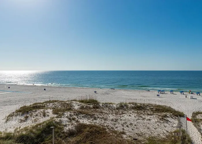Apartment Island Winds East 404