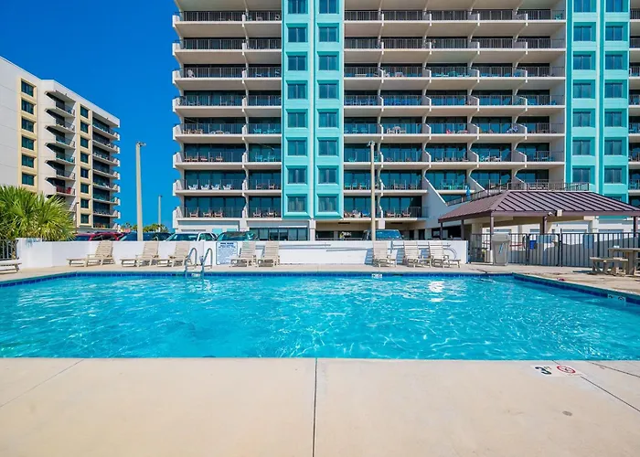 Apartment Island Winds East 404